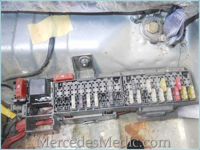 mercedes e500 fuse box diagram