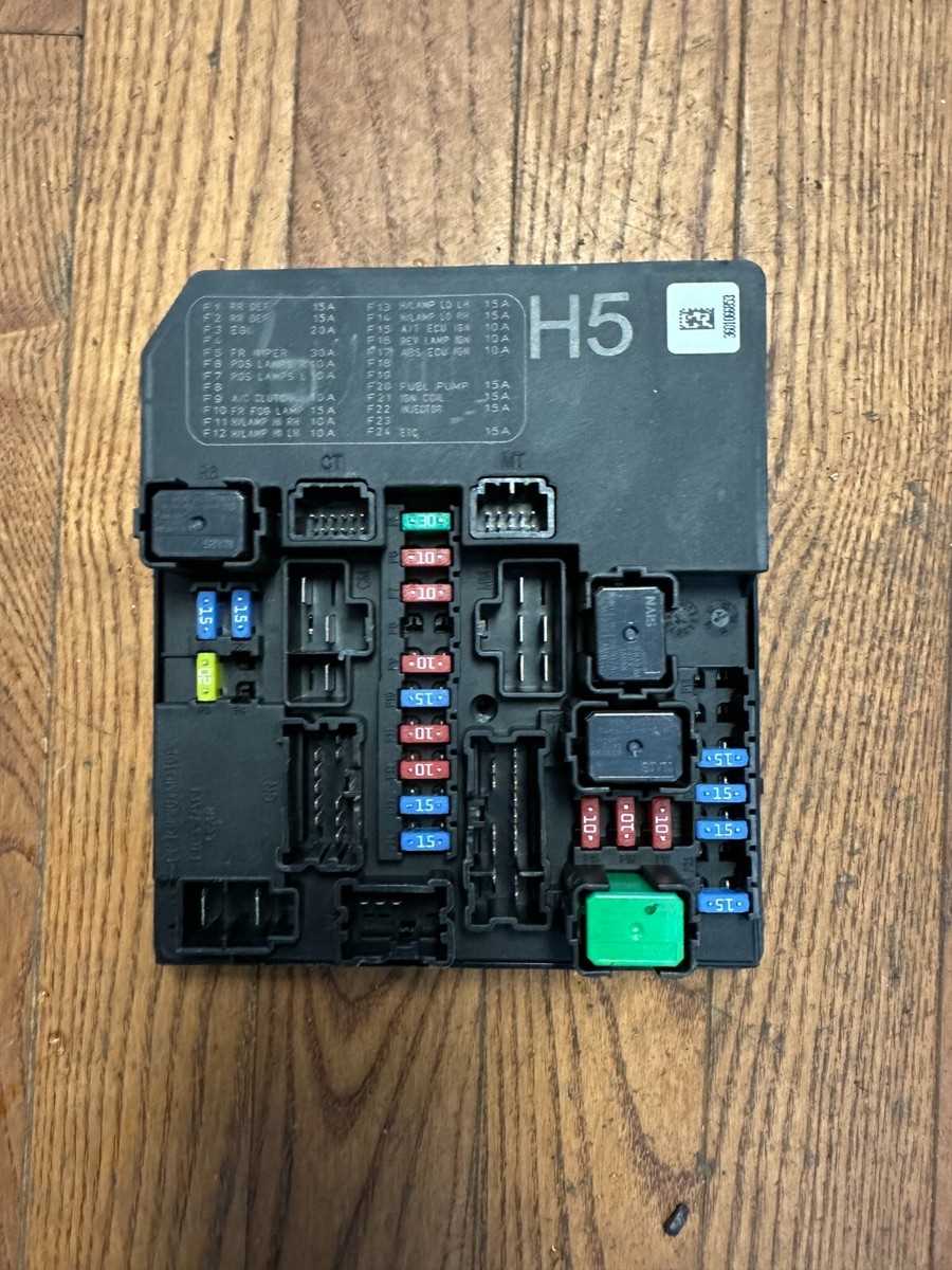 nissan d807 fuse box diagram