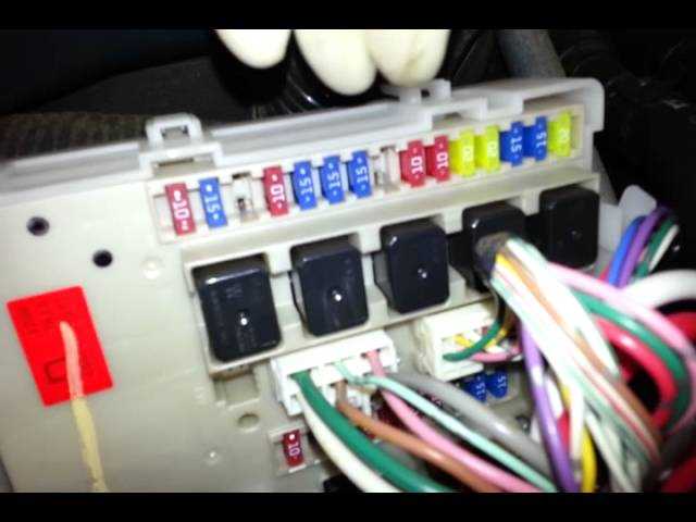 nissan pathfinder 2006 fuse box diagram