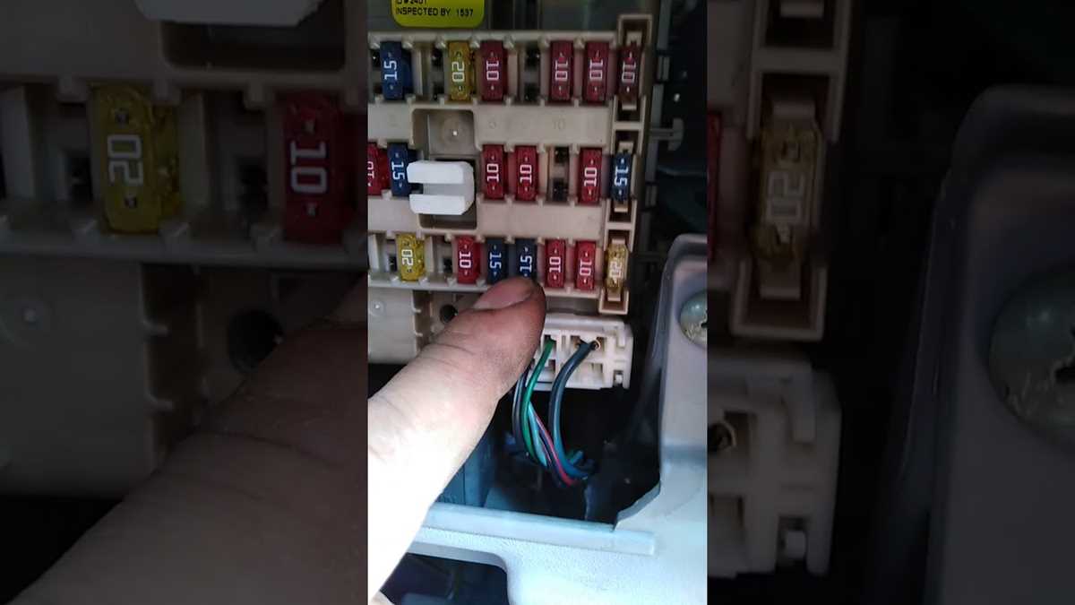 nissan y11 fuse box diagram
