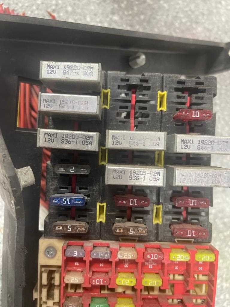 peterbilt 367 fuse box diagram peterbilt 367 fuse box diagram
