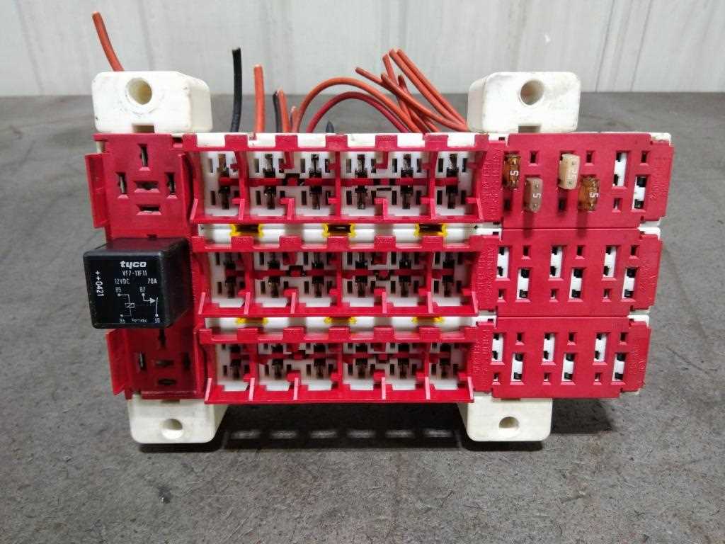 peterbilt 387 fuse panel diagram