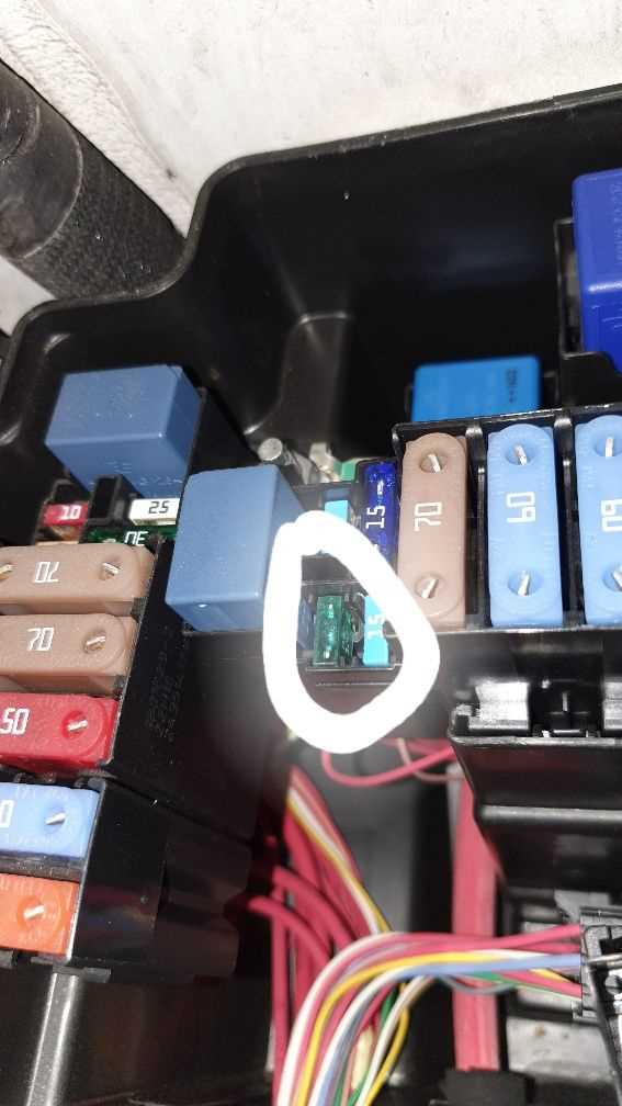 renault trafic fuse box diagram
