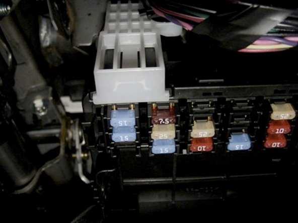 toyota corolla verso 2006 fuse box diagram