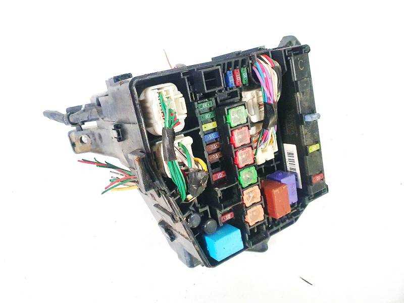 toyota yaris fuse box diagram