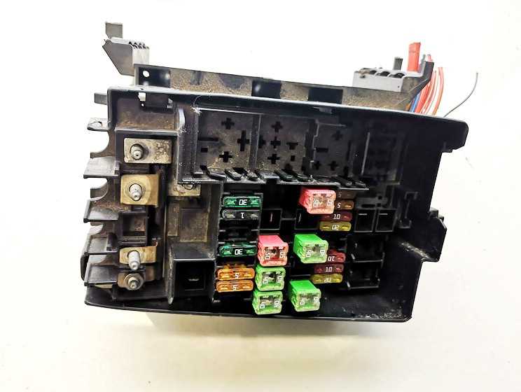 vw passat 2013 fuse box diagram