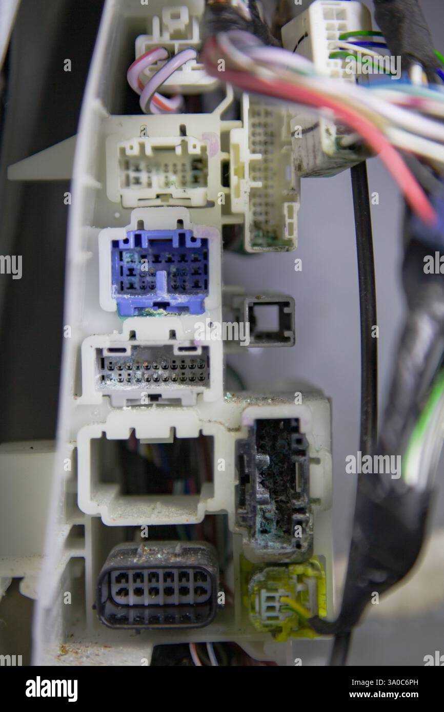 wira 1.6 fuse box diagram