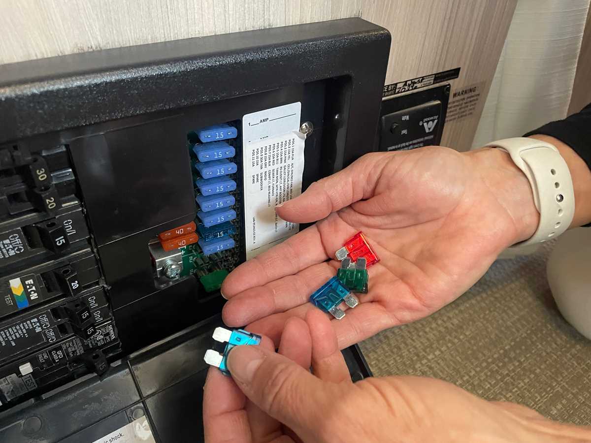 airstream interstate fuse box diagram