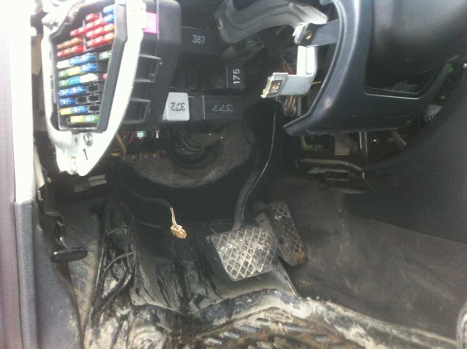 audi a4 1996 fuse box diagram
