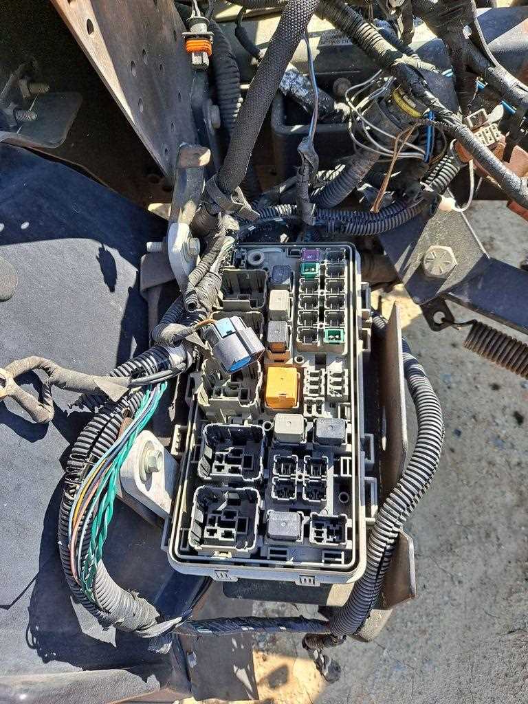isuzu fuse box diagram
