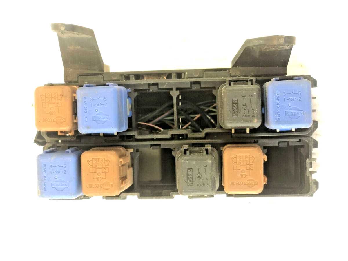 1999 infiniti i30 fuse box diagram