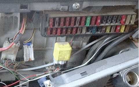 mitsubishi canter fuse box diagram