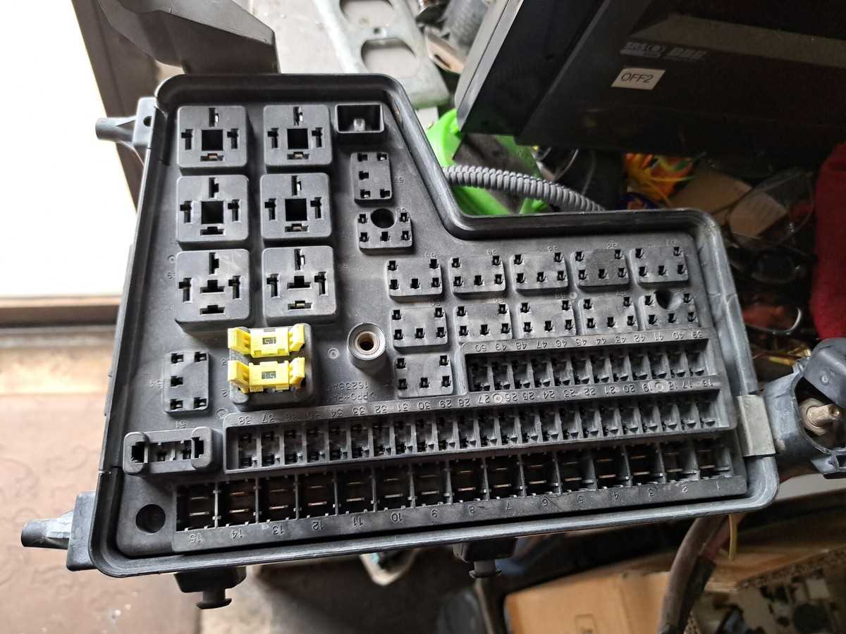 2004 dodge ram 1500 fuse diagram