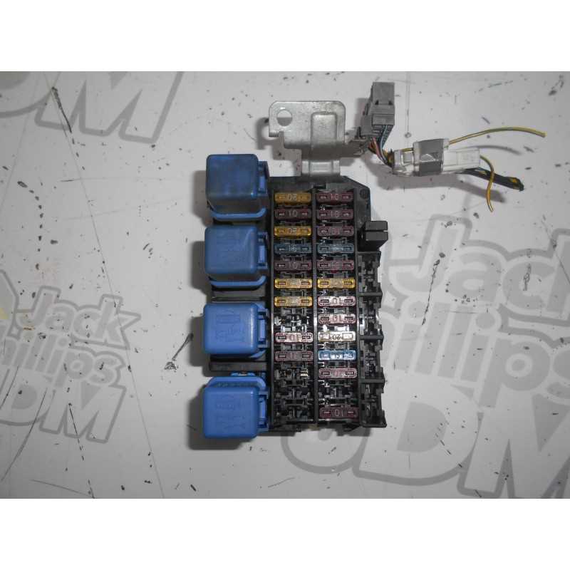 r34 fuse box diagram