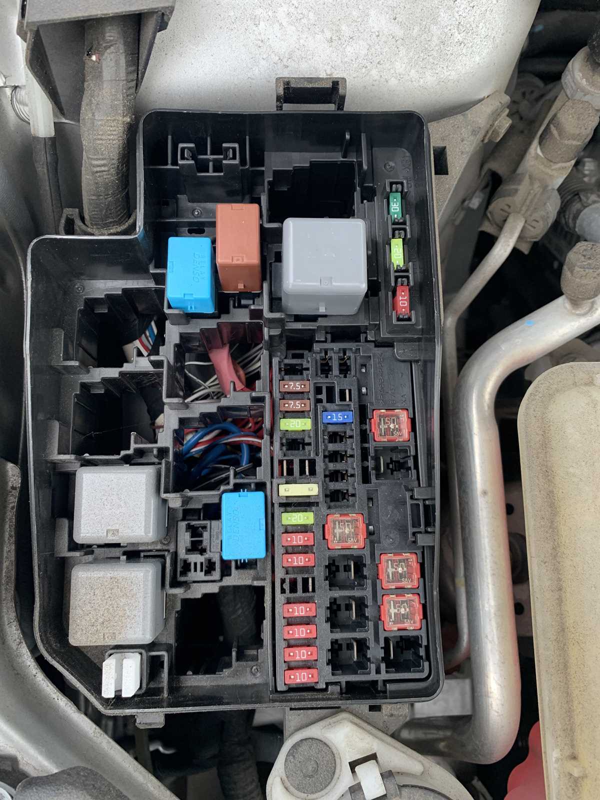 2007 rav4 fuse box diagram