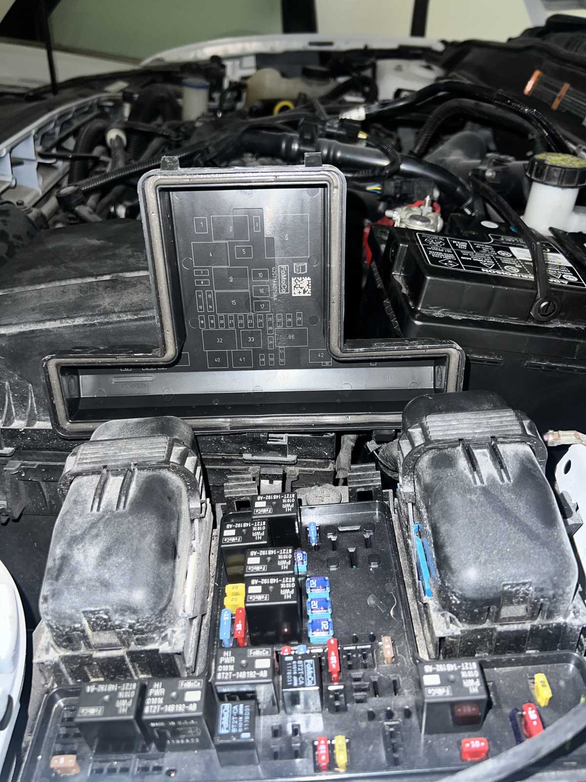 2010 ford fusion interior fuse box diagram