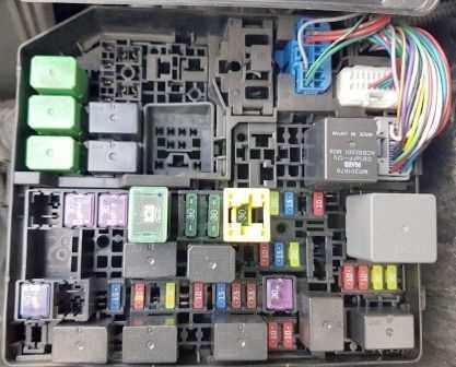 mitsubishi outlander fuse box diagram