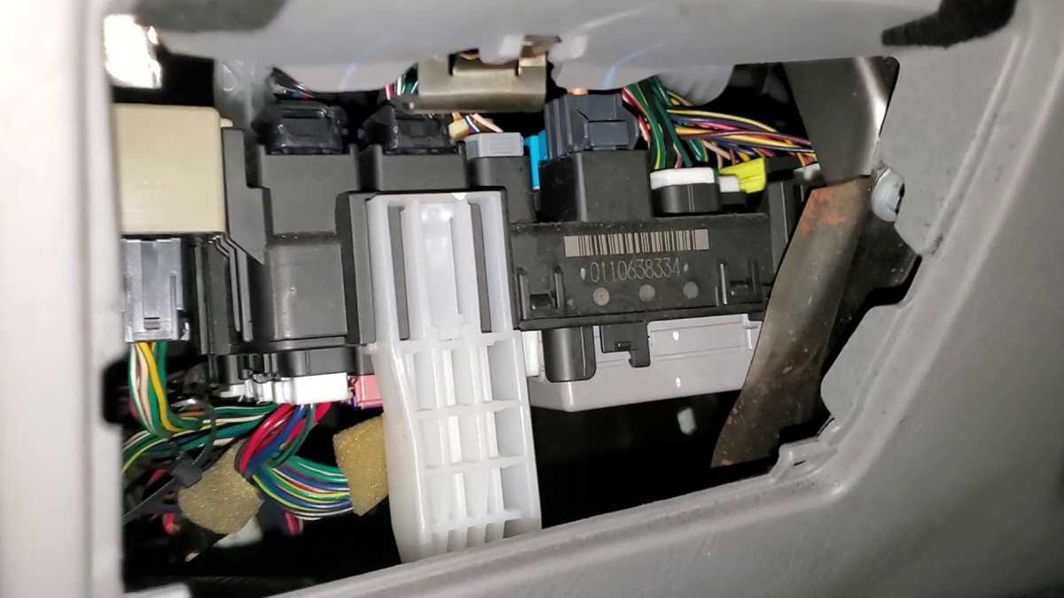 fuse box 2010 toyota corolla fuse diagram