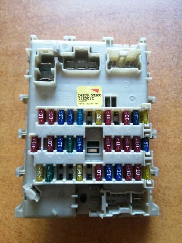 nissan almera n16 fuse box diagram