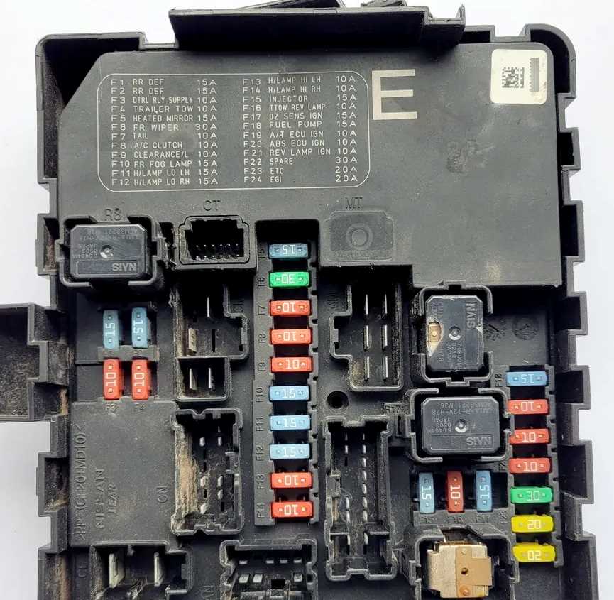 2007 nissan titan fuse box diagram
