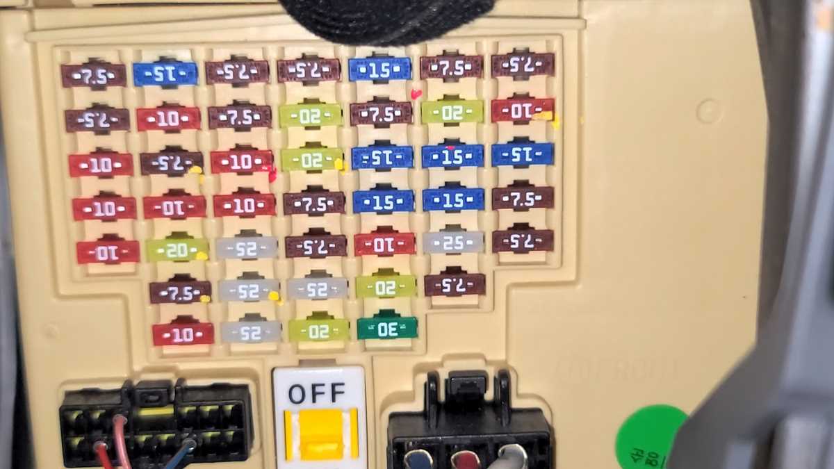 2013 hyundai elantra fuse box diagram