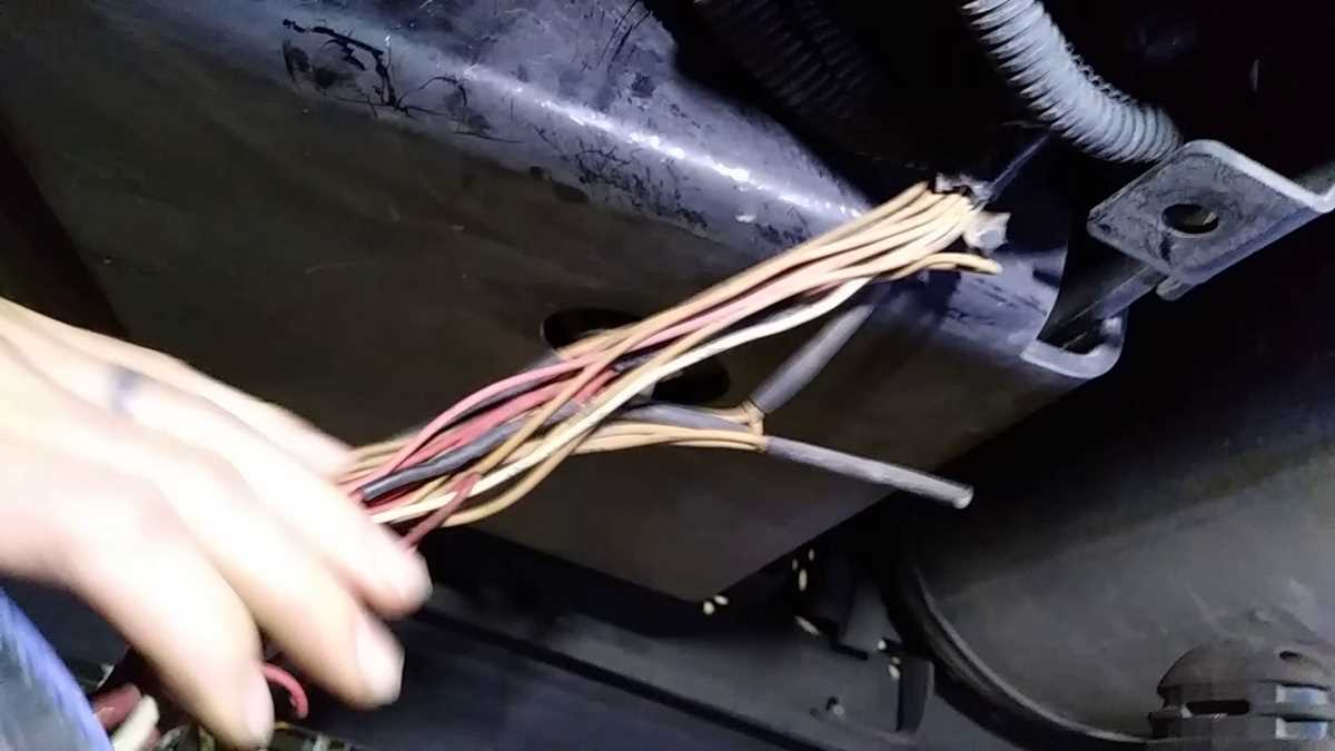 international 8600 fuse box diagram