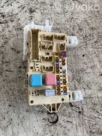 toyota corolla verso 2006 fuse box diagram