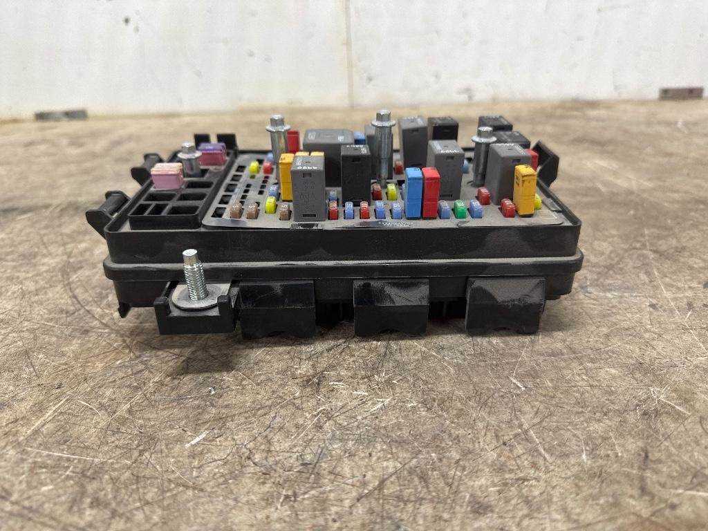 mack truck fuse panel diagram