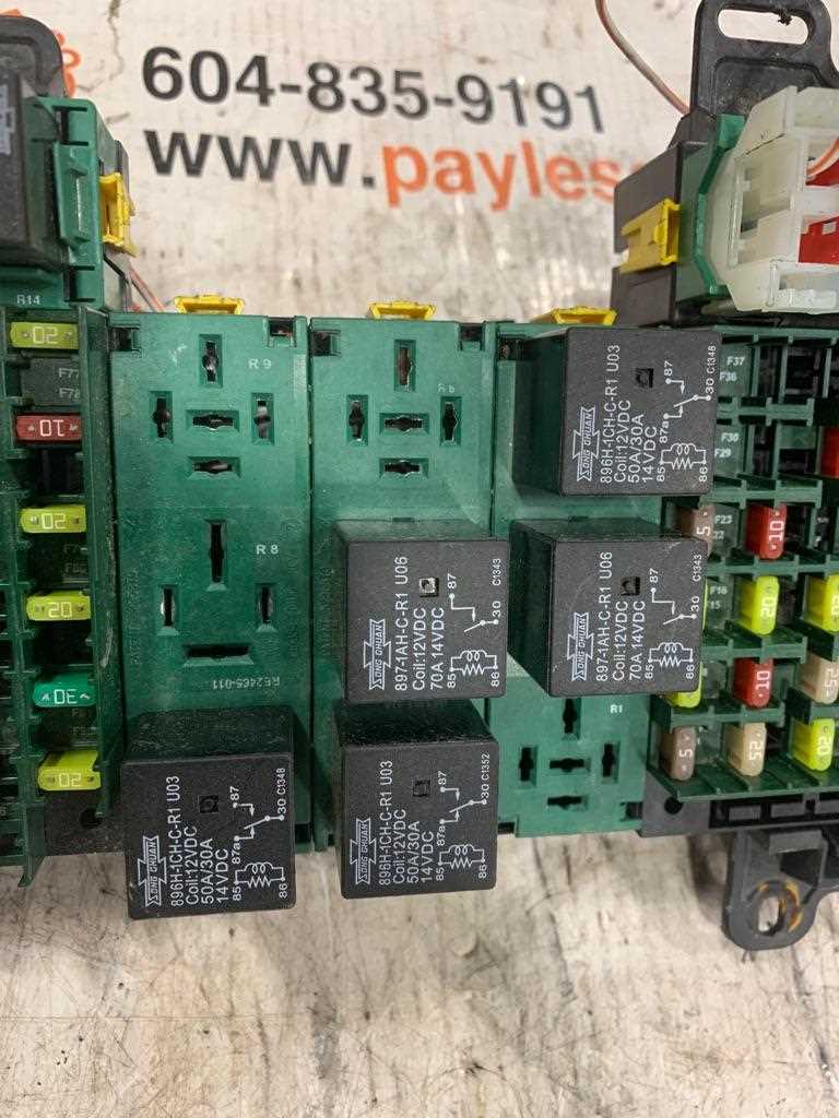 2015 volvo vnl fuse box diagram