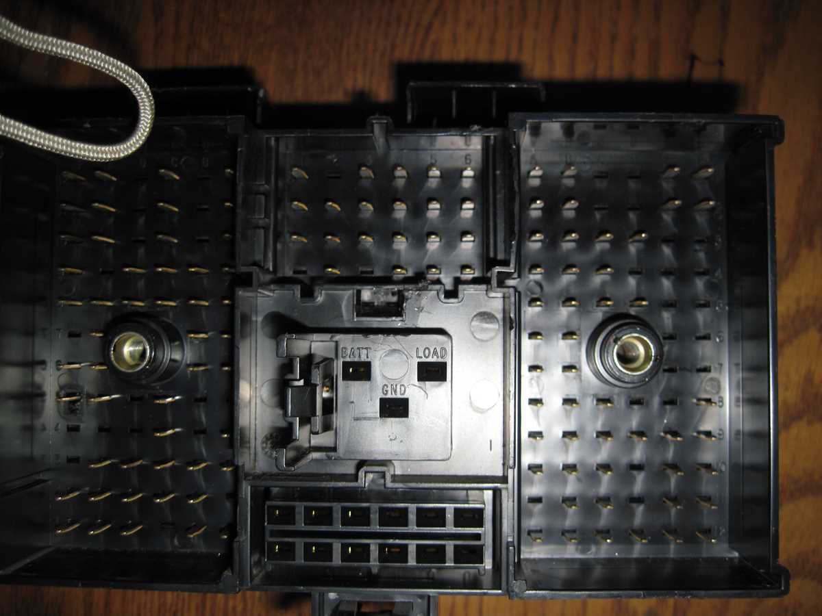 2000 saturn ls2 fuse diagram