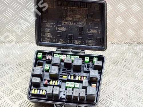 2004 pacifica fuse box diagram