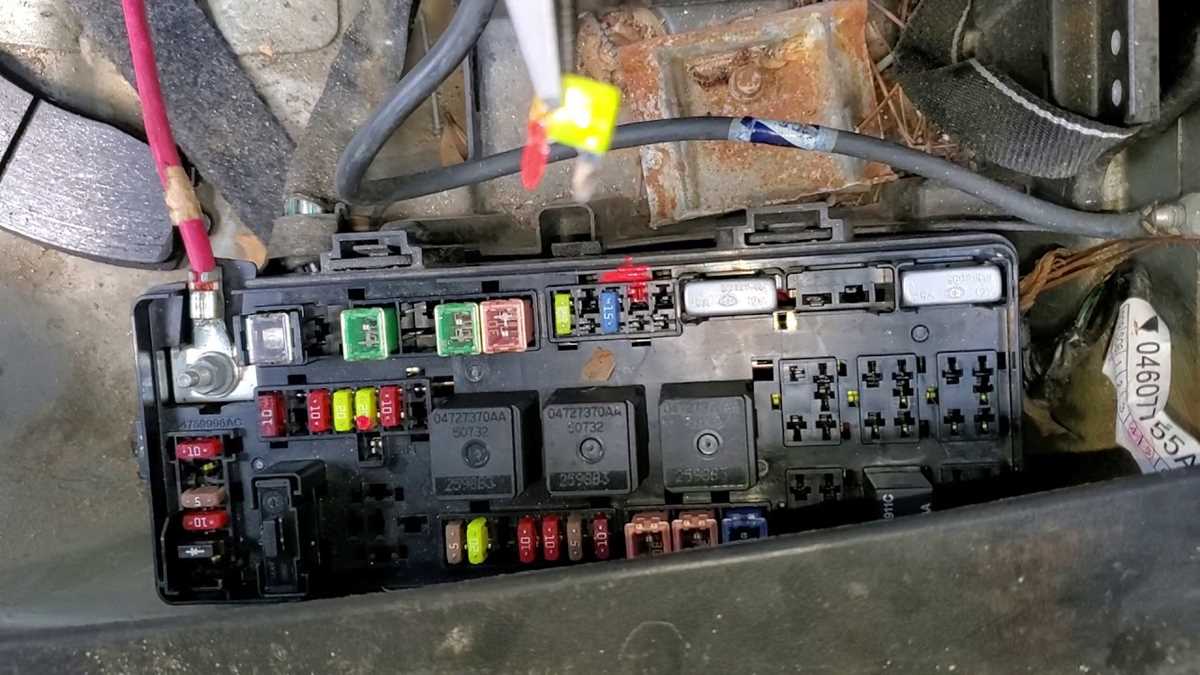 2009 chrysler 300 fuse box diagram