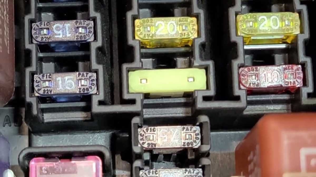 2004 volkswagen passat fuse diagram
