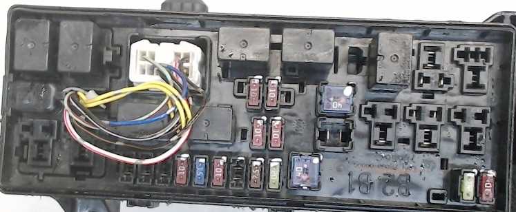 mitsubishi mk triton fuse box diagram