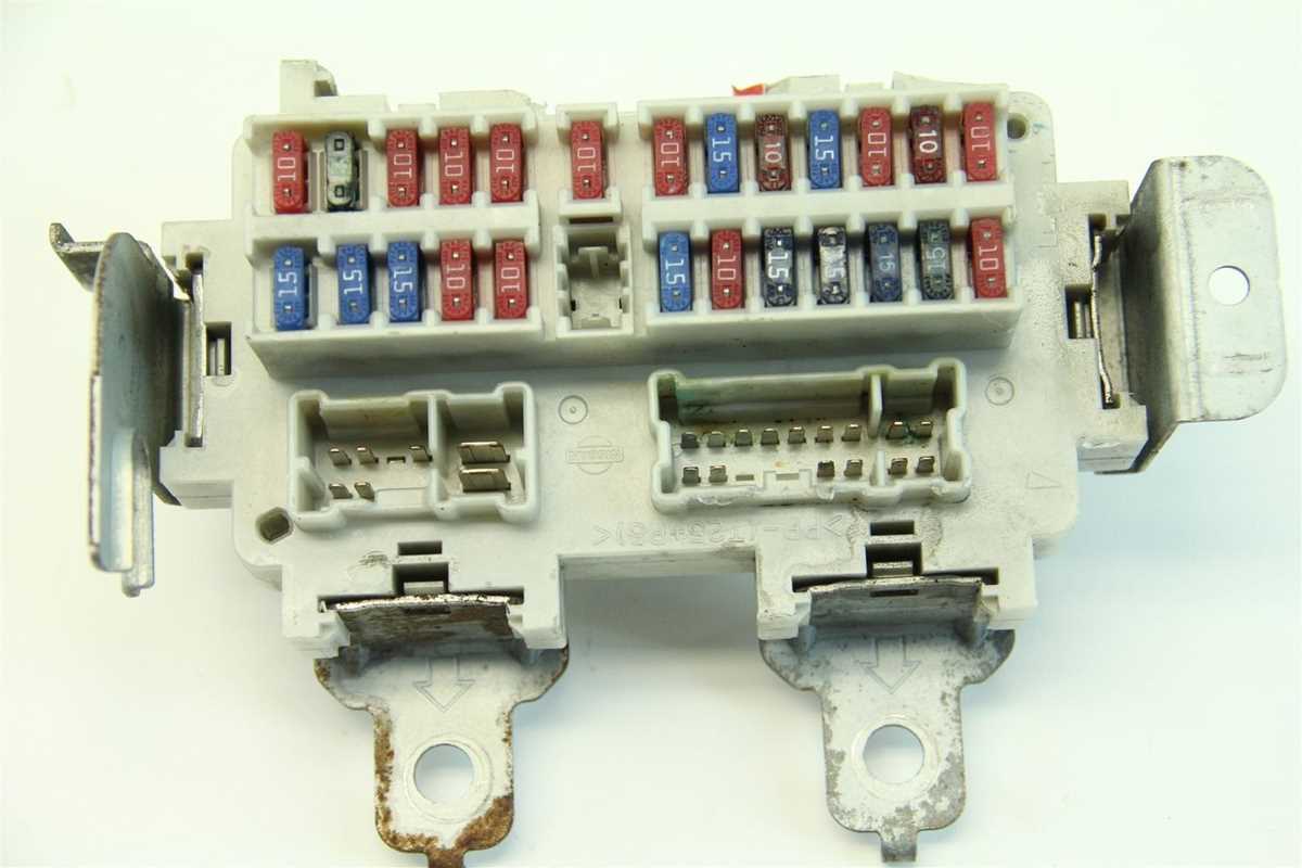 04 g35 fuse box diagram