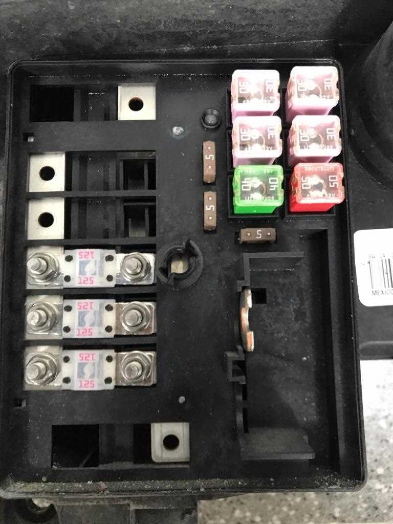 2018 freightliner cascadia fuse box diagram