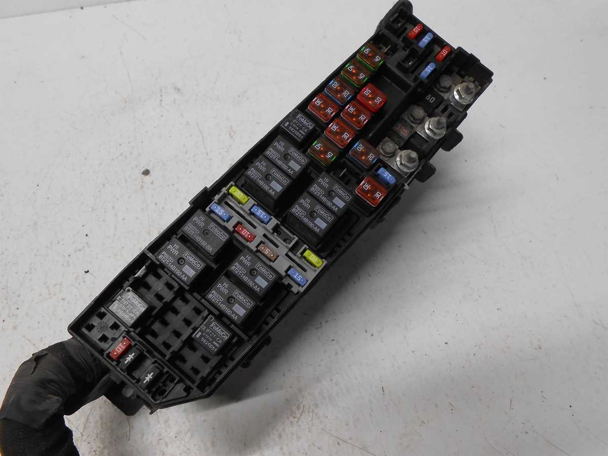ford escape 2010 fuse diagram