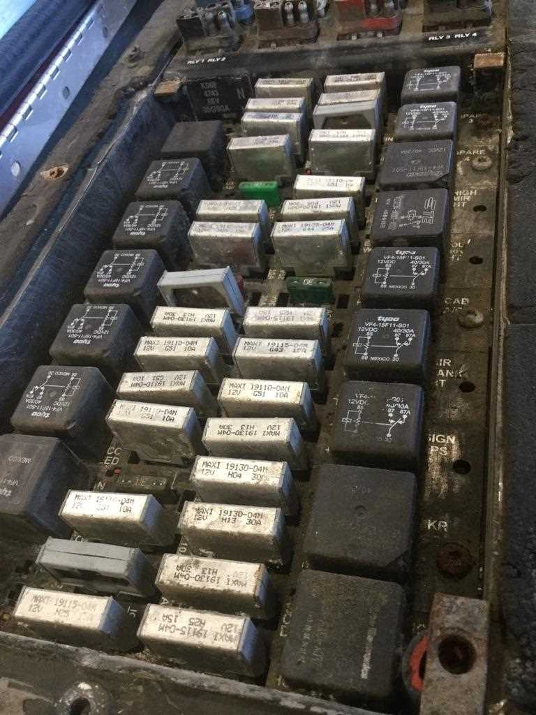 2008 kenworth t800 fuse box diagram