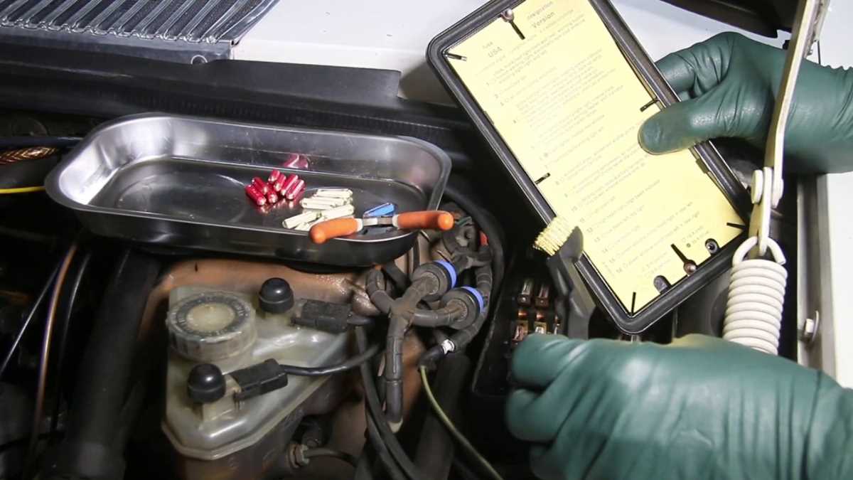 1986 560sl mercedes fuse panel diagram