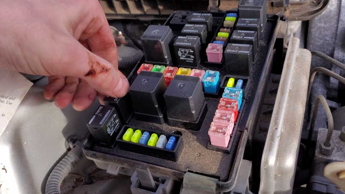 2012 chrysler 300 fuse box diagram