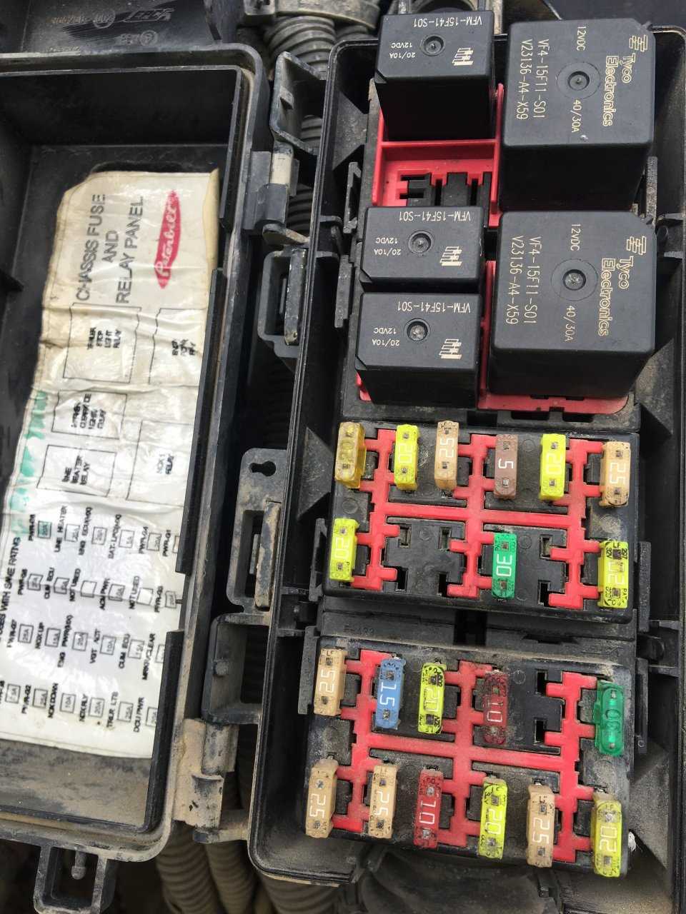 peterbilt 387 fuse panel diagram