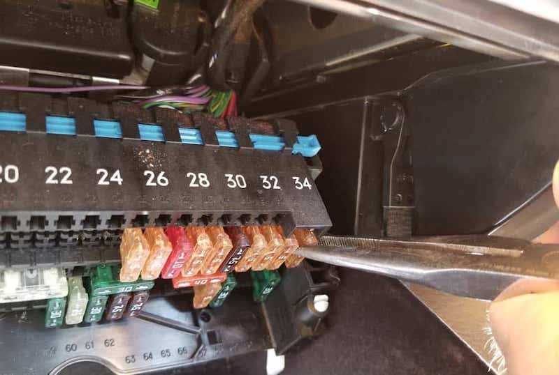 2004 bmw 330ci fuse box diagram