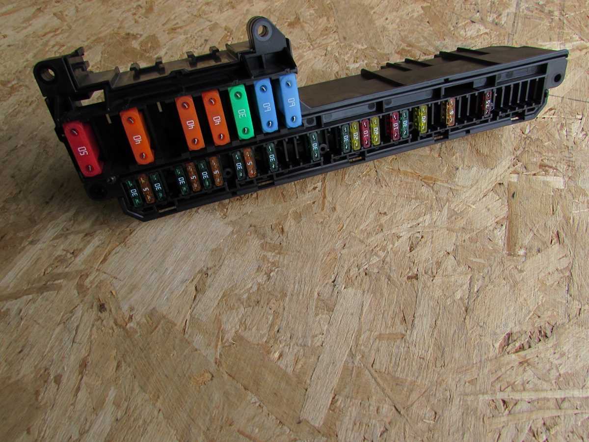 2004 bmw 525i fuse box diagram