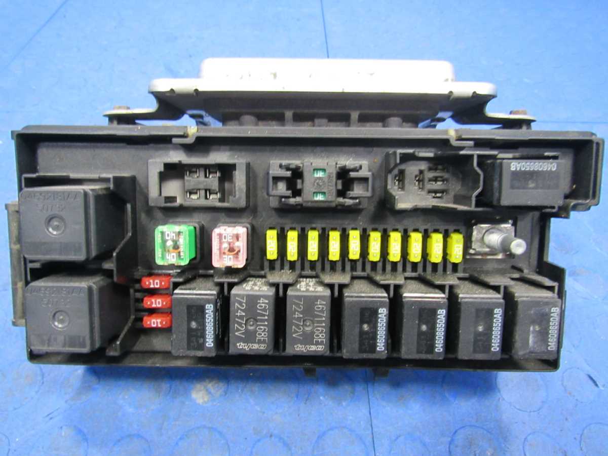 2007 chrysler aspen fuse diagram