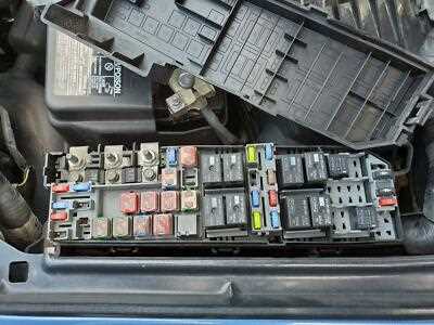 ford escape 2010 fuse diagram