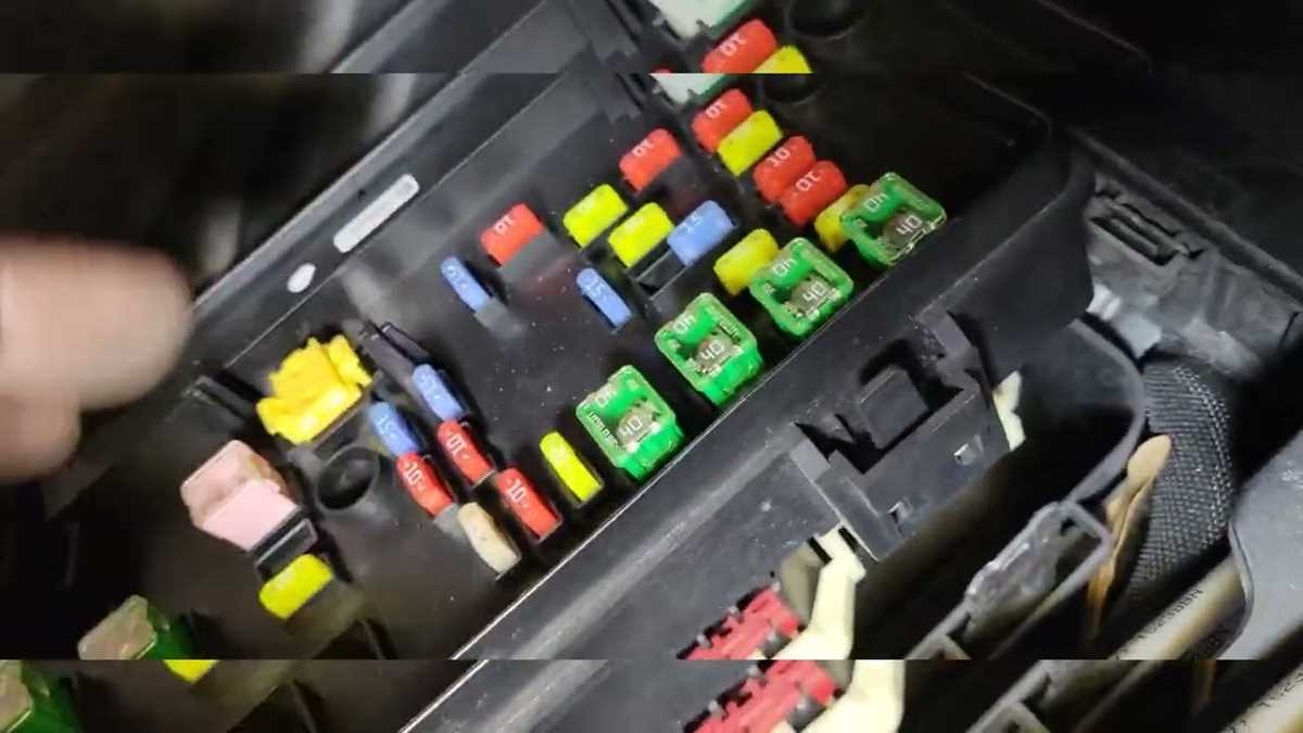 13 chrysler 200 fuse box diagram