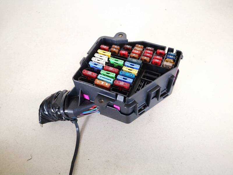 skoda octavia 2010 fuse box diagram