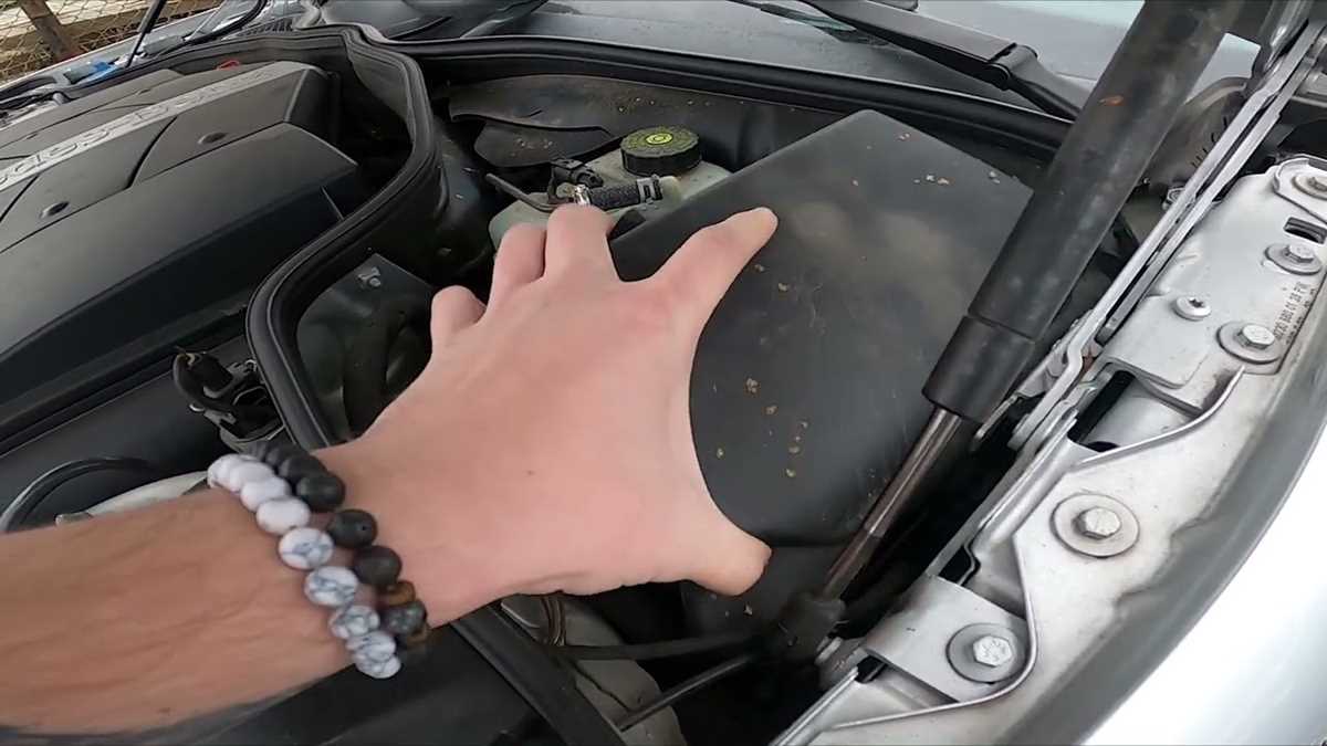 mercedes r230 fuse box diagram
