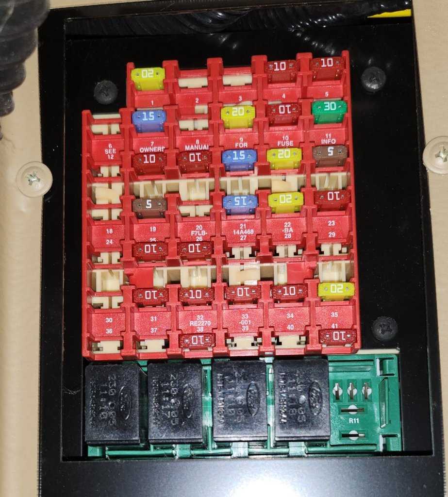 99 04 mustang fuse box diagram