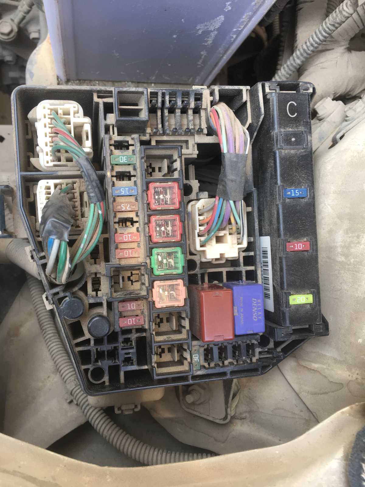 toyota belta fuse box diagram